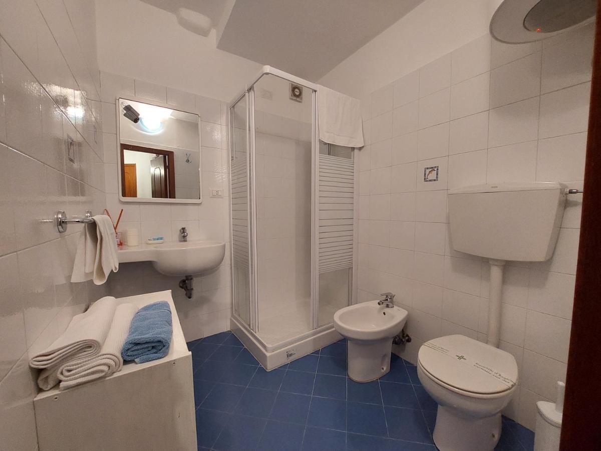 Mariasole Rooms Вернацца Экстерьер фото